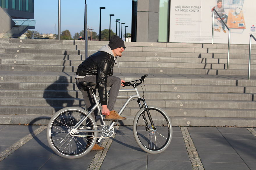 Polish Designer Created Unique Urban Bicycle Polish Designer Created Unique Urban Bicycle
