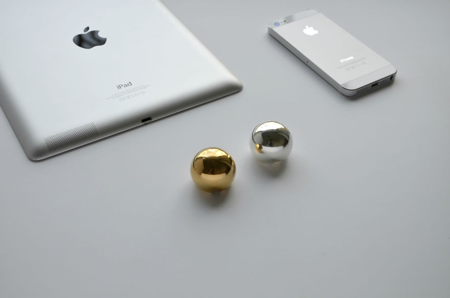 Shapes - Metal Cable Holder