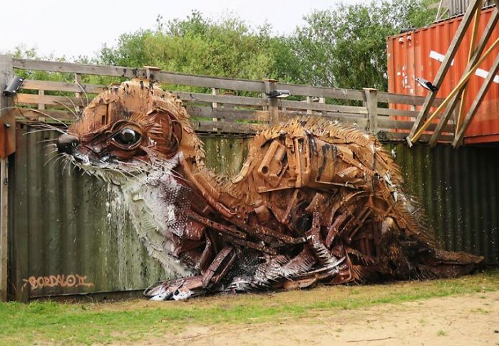 Portuguese Street Artist Makes Animal Art From Trash To Remind Humans About Pollution