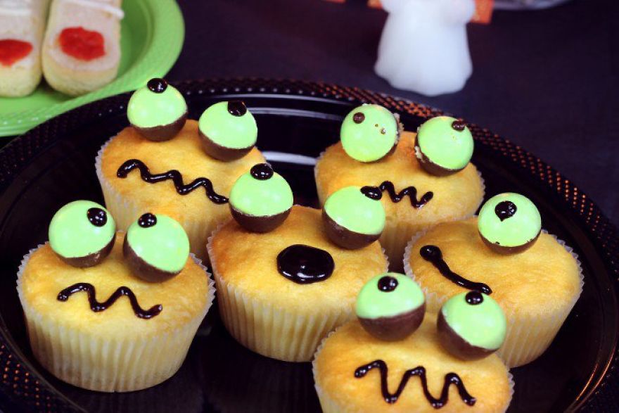 These Easy To Make Halloween Snacks Will Bring Halloween Straight Out Of Your Kitchen…