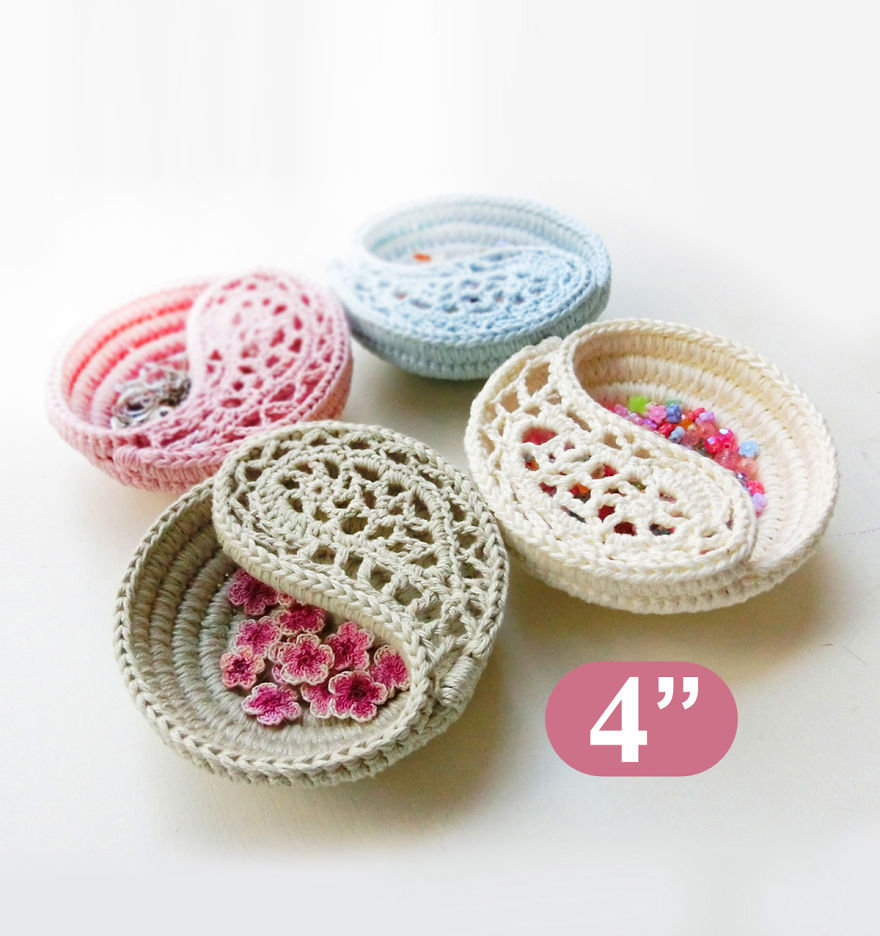 These Yin Yang Jewelry Dishes Are Crocheted On Rope