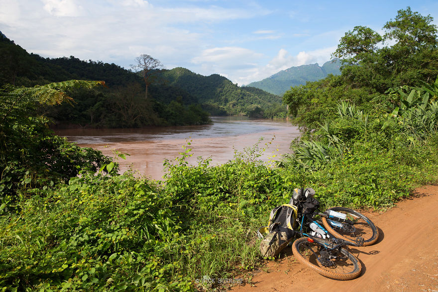 Why You Definitely Shouldn't Visit Laos!