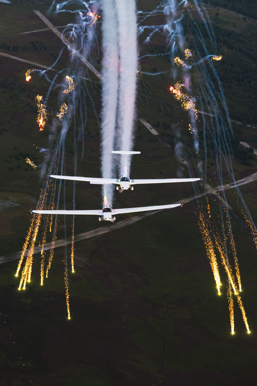 Pyros And Leds On Airplanes Make For A Stunning View
