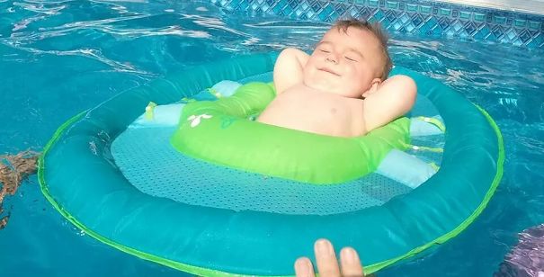 This Is What My Friend's Baby Does When He Gets To Go In The Pool