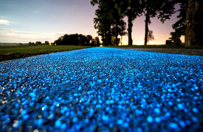 Poland Unveils Glow-In-The-Dark Bicycle Path That Is Charged By The Sun