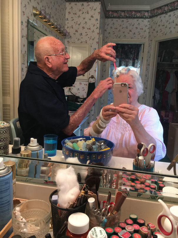 20+ Elderly People Giving Serious Relationship Goals!