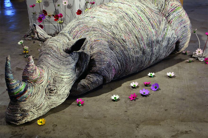 rolled-newspaper-animal-sculptures-paper-trails-chie-hitotsuyama-14