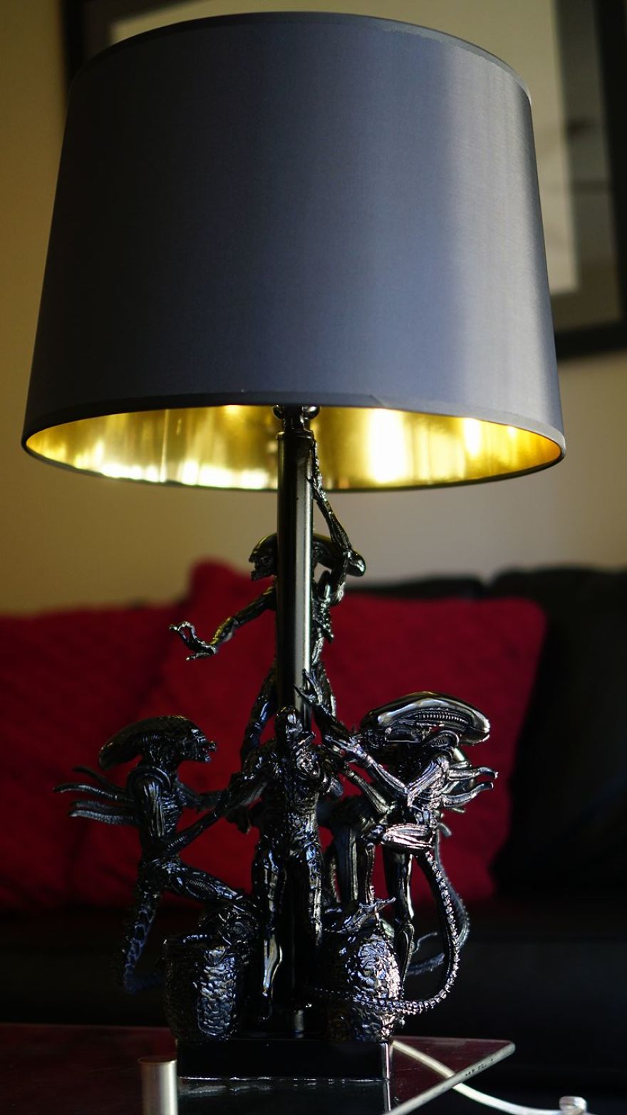 How To Make An Epic DIY Alien Xenomorph Lamp