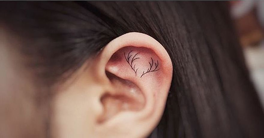 30+ Tiny Ear Tattoo Ideas
