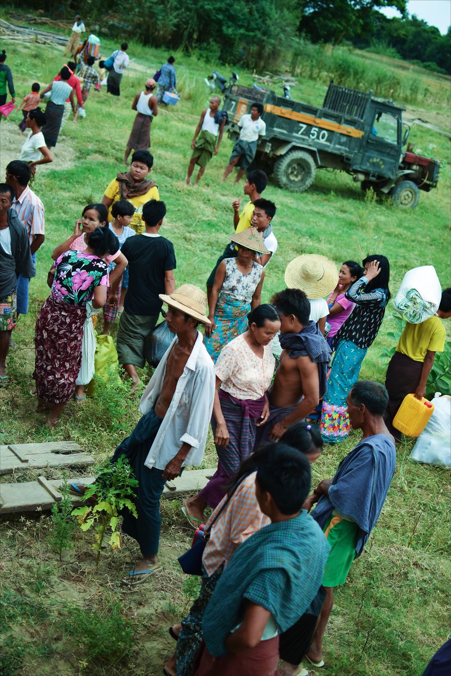 Into Myanmar: Happiness Is Within You Into Myanmar: Happiness Is Within You