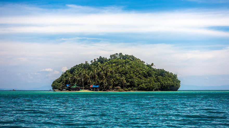 One Of 7107 Filipino Islands