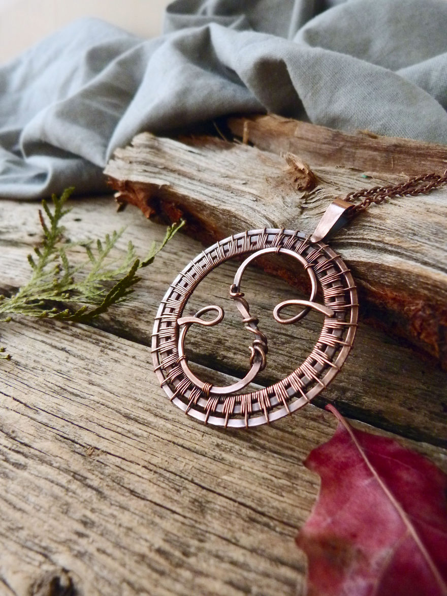 Circle Of Life In Wire Jewelry