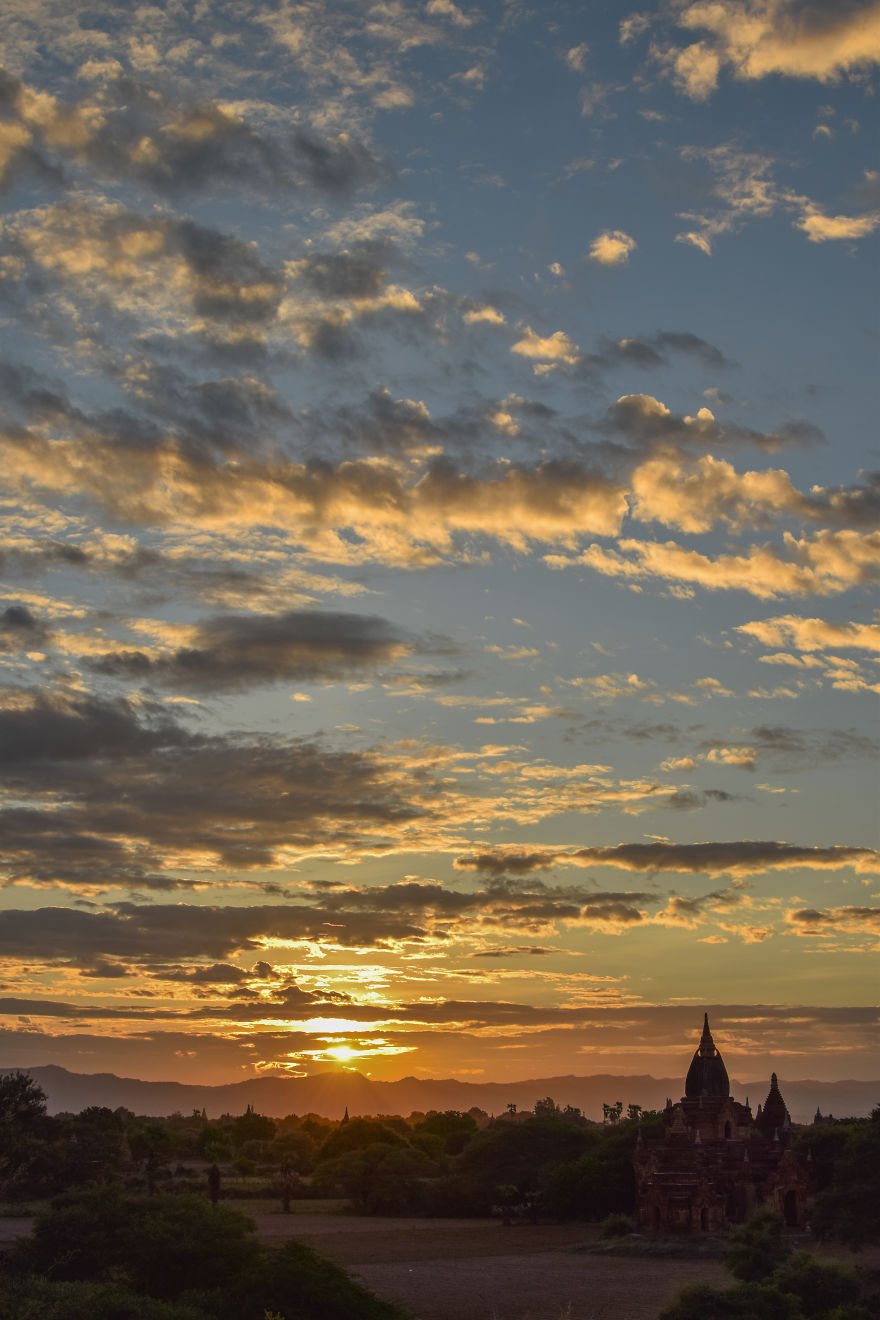 Into Myanmar: Happiness Is Within You Into Myanmar: Happiness Is Within You