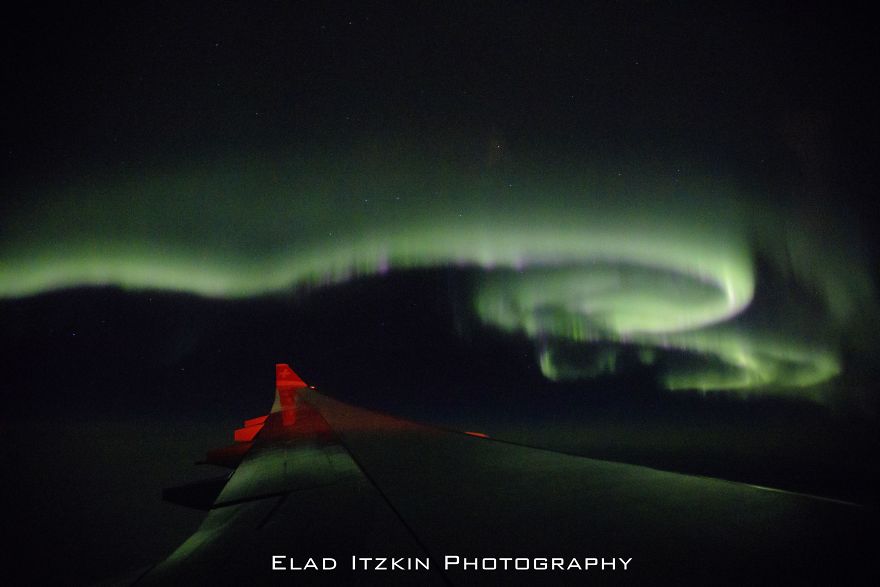 I Witness This Incredible Light Show Flying Above Russia