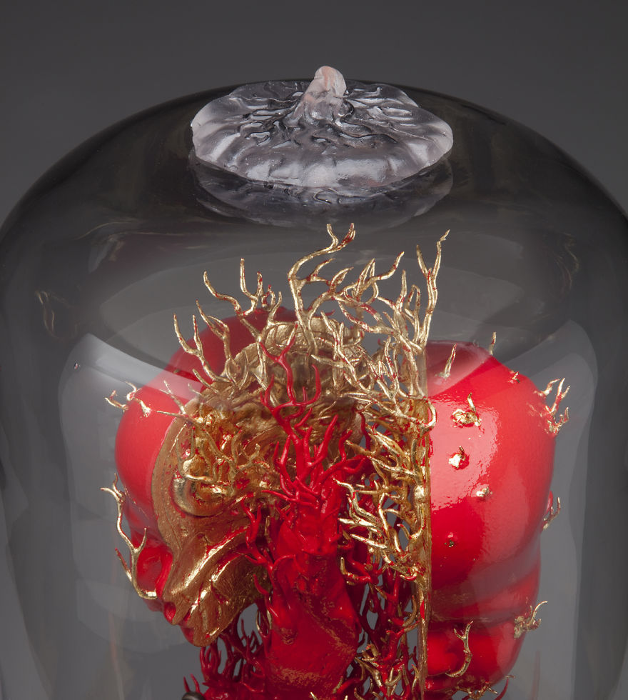 Bell Jar Sculpture Exploring The Individualistic Memories We All Had But Lost