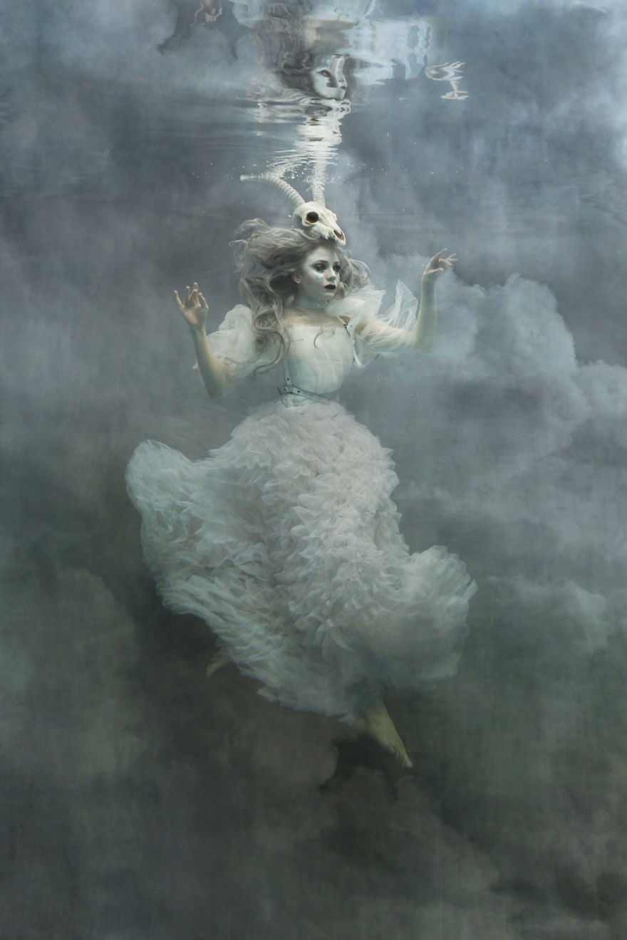 I Shoot Dramatic Underwater Portraits That Are Reflective Of Overcoming Troubles In My Life