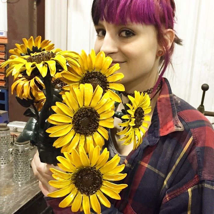 I Taught My 16 Year Old Daughter How To Make These Gorgeous Realistic Flowers From Metal