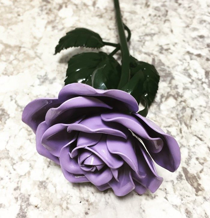 I Taught My 16 Year Old Daughter How To Make These Gorgeous Realistic Flowers From Metal