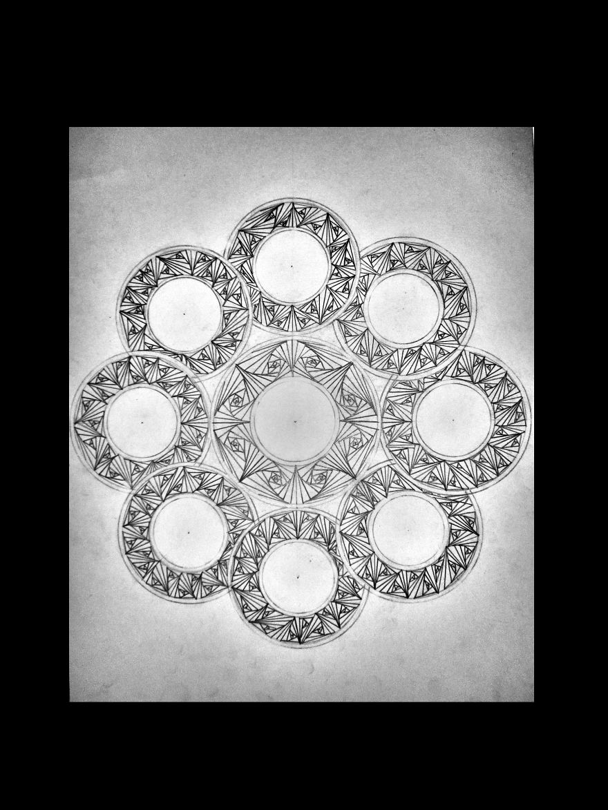 I Make Amazing Geometric Drawings