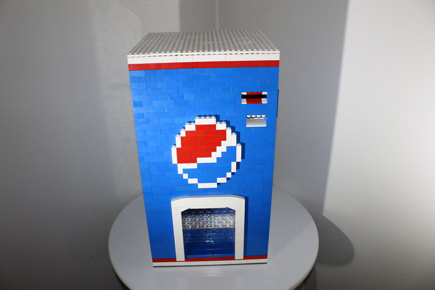 This Lego Pepsi Machine Actually Dispenses Liquid!!!!!! This Lego Pepsi Machine Actually Dispenses Liquid!!!!!!