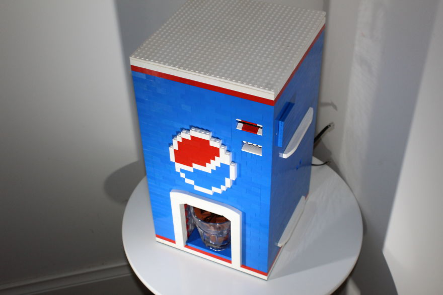 This Lego Pepsi Machine Actually Dispenses Liquid!!!!!! This Lego Pepsi Machine Actually Dispenses Liquid!!!!!!