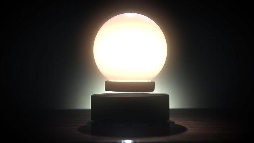 Levitating Light That Changes Color To Suit Your Mood