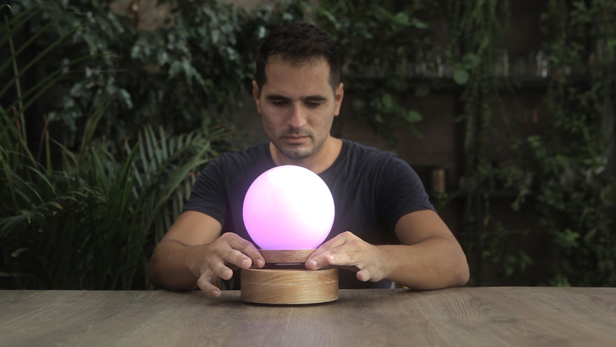 Levitating Light That Changes Color To Suit Your Mood
