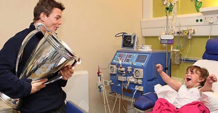 Rugby Player Visits Girl In Hospital
