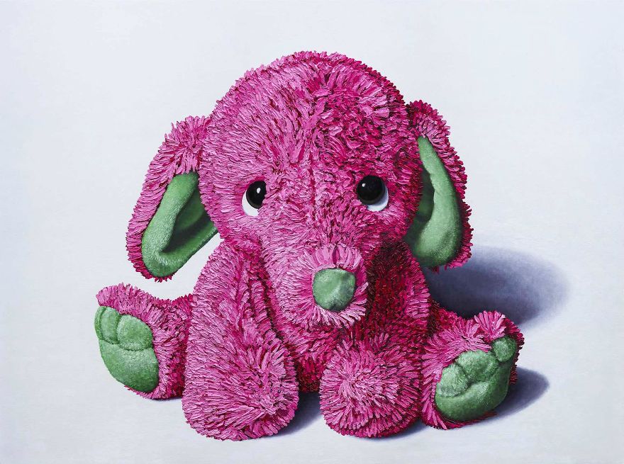 I Quit My Job To Paint Stuffed Animals That Bring Back Childhood Joy
