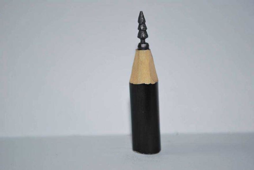 This 15-Year Old Kid Makes Astonishing Pencil Tip Sculptures