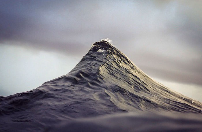 Breathtaking Wave Photos By Lloyd Meudell Look Like Mountains