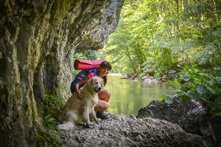 I Travel Romania With My Golden Retriever Geena Who Is The Best Travel Companion