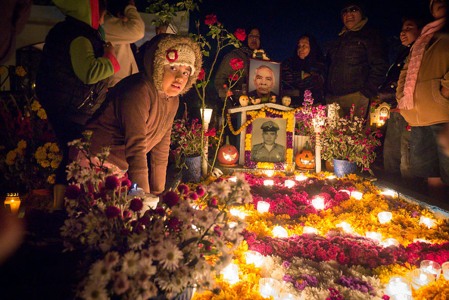 Intimate Photos From Mexican Day Of The Dead Festival