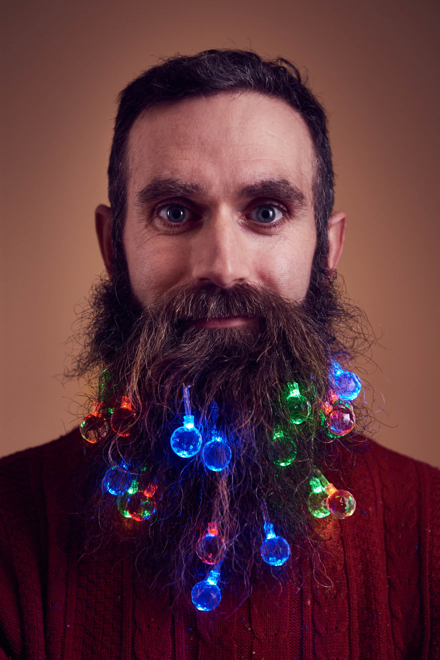 Constitución prosperidad Tanga estrecha Estas luces navideñas convertirán tu barba en un árbol de Navidad | Bored  Panda