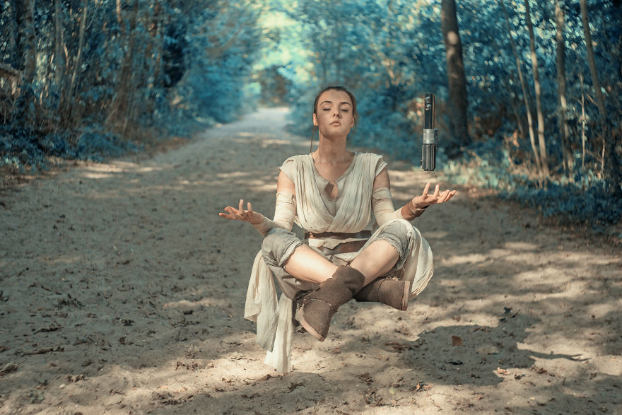 I Made A Jedi Levitation Photoshoot And Here Is How I Made It Possible