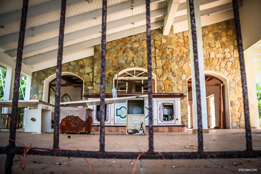 I Visited "La Belle Créole" – Ghost Resort In The Caribbean And Survived! I Visited "La Belle Créole" – Ghost Resort In The Caribbean And Survived!