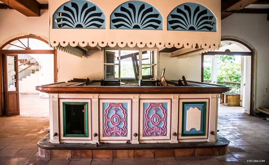 I Visited "La Belle Créole" – Ghost Resort In The Caribbean And Survived! I Visited "La Belle Créole" – Ghost Resort In The Caribbean And Survived!