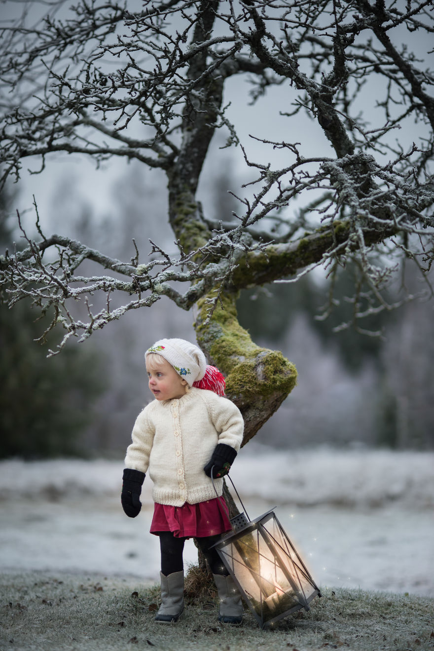 I Made Photos Of My Daughters In Winter Wonderland
