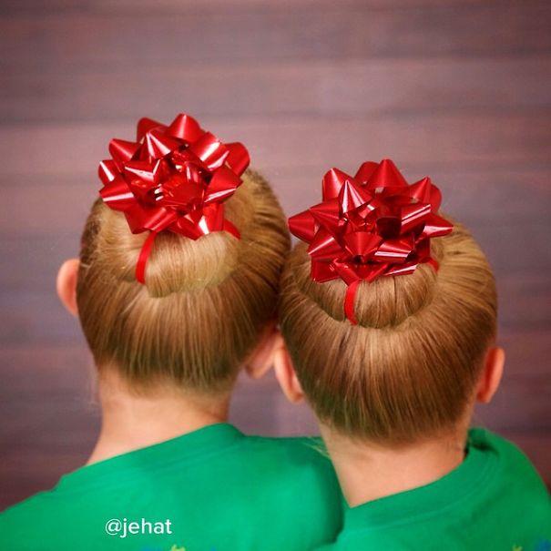 Christmas Tree Hairdo (2 Ways to Do It) - Stylish Life for Moms