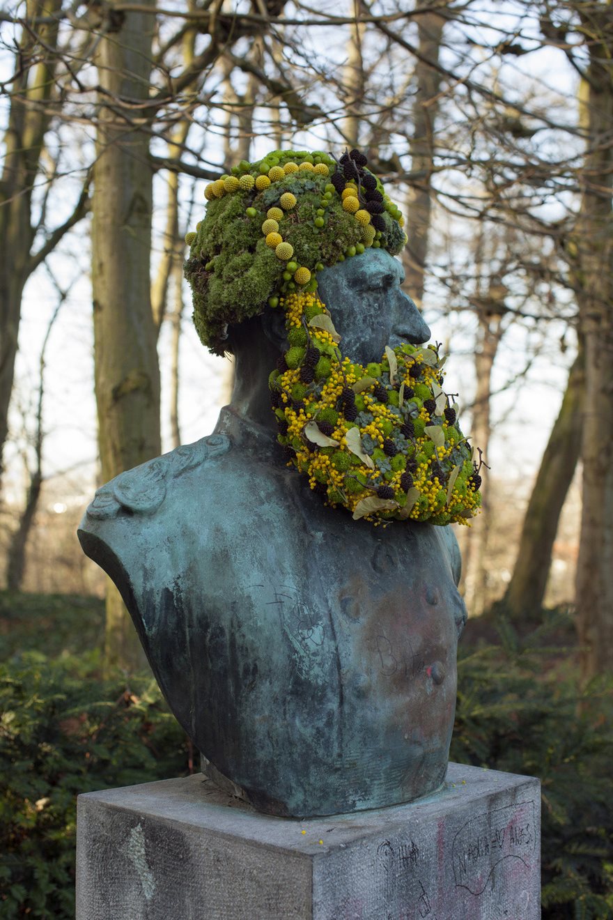 flower-crowns-beards-monuments-geoffroy-mottart-brussels-6