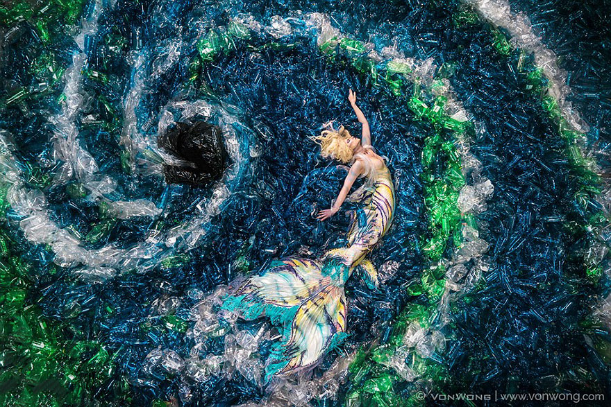 Mermaids Swim In A 10,000 Plastic Bottle Ocean To Show How Much Average Person Pollutes Earth
