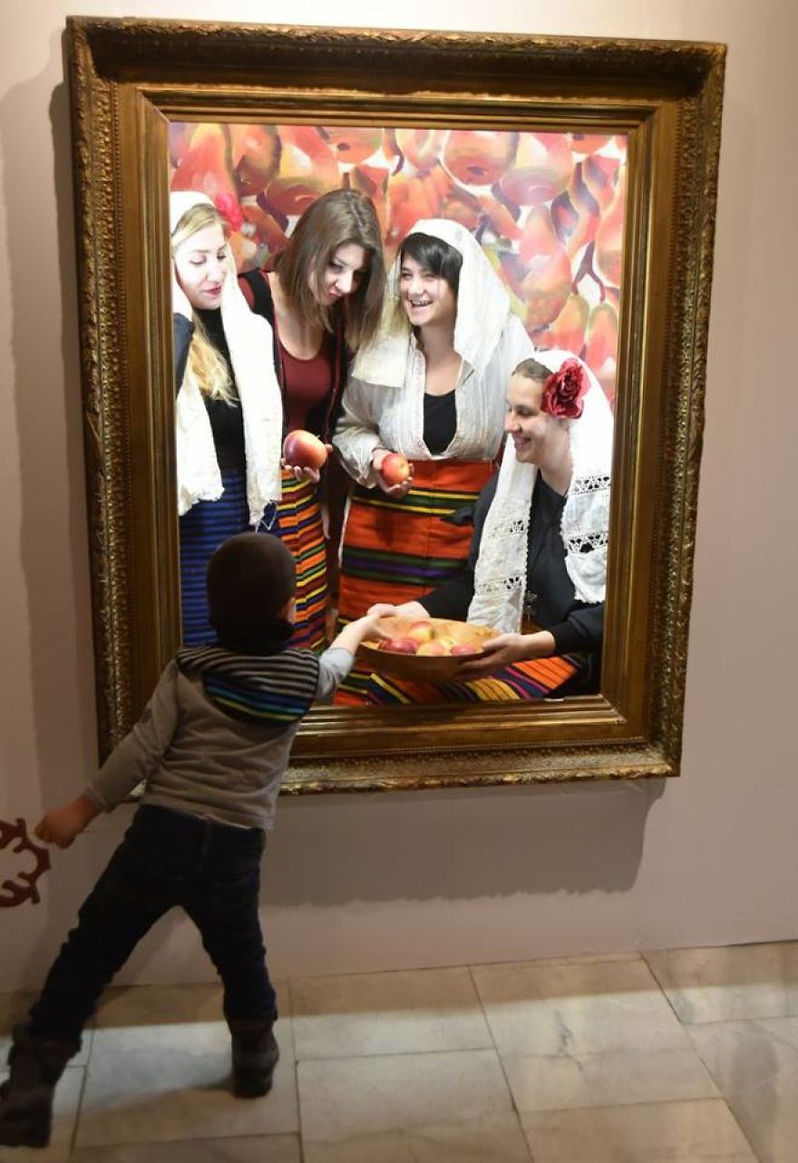 Bulgarian Paintings Are Going Alive
