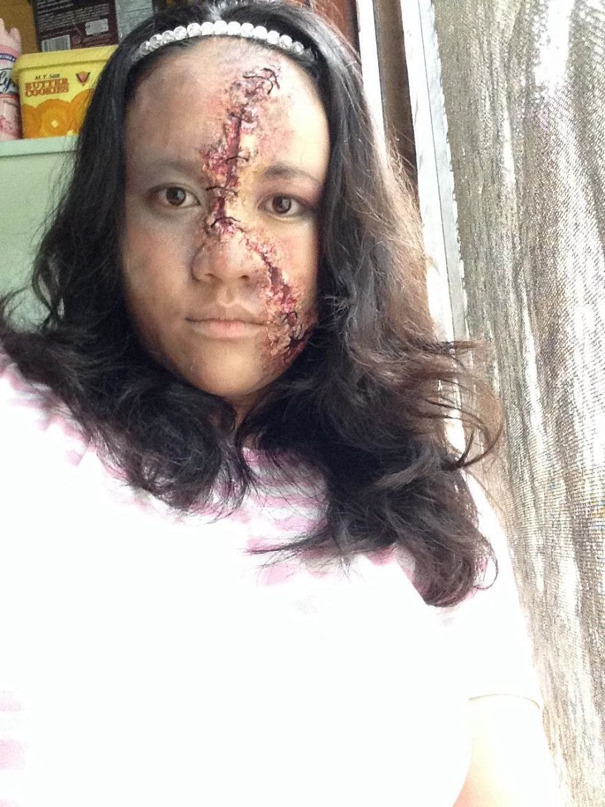 Horror Make-Up Made Out Of Tissue Paper, Glue And Old Make-Up