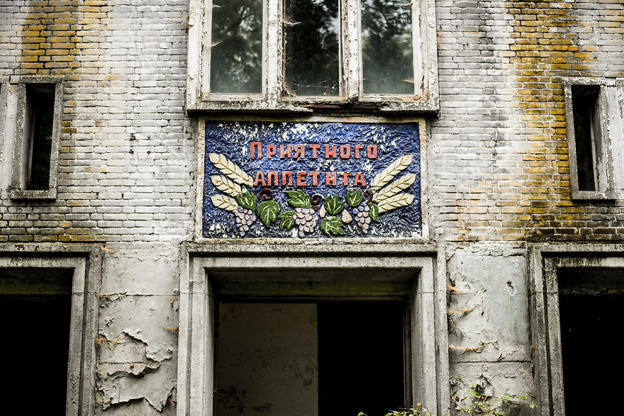 I Went Into An Abandoned Soviet Military Base Near Berlin, And This Is What I Saw.