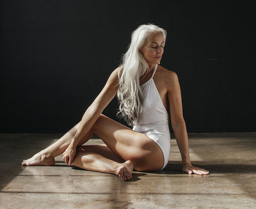 61-Year-Old Model Absolutely Rocks Her Swimsuit Campaign, And Shares Her Beauty Secrets