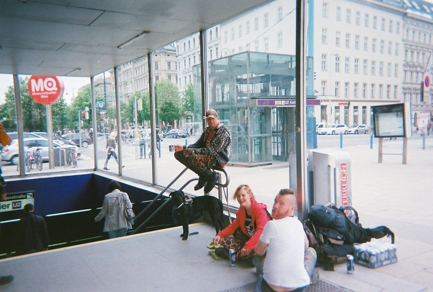 I Gave Single-Use Cameras To Viennese Punks To Capture Moments Of Their Life