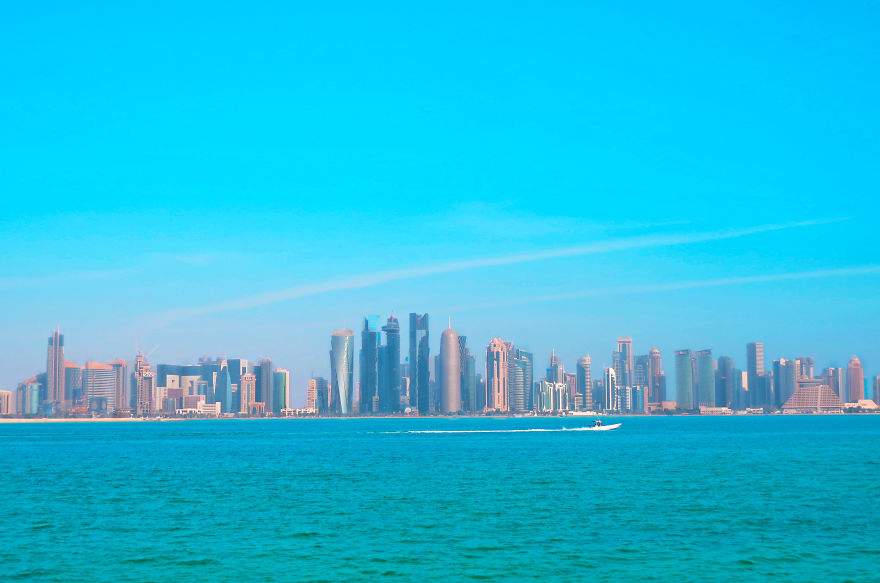 I Had An 11 Hour Layover In Qatar So I Took A City Tour