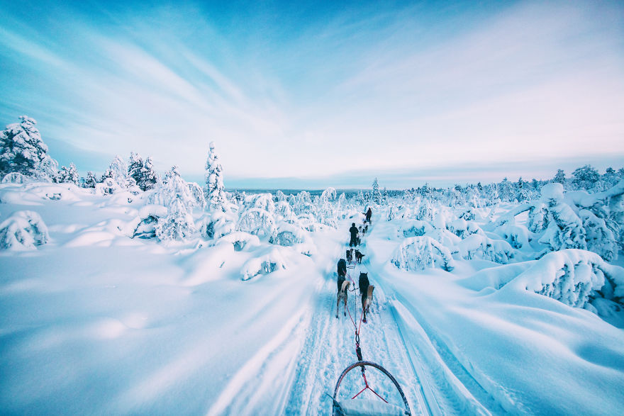 Japanese Photographer Captured Beautiful Winter Lights Of Finland