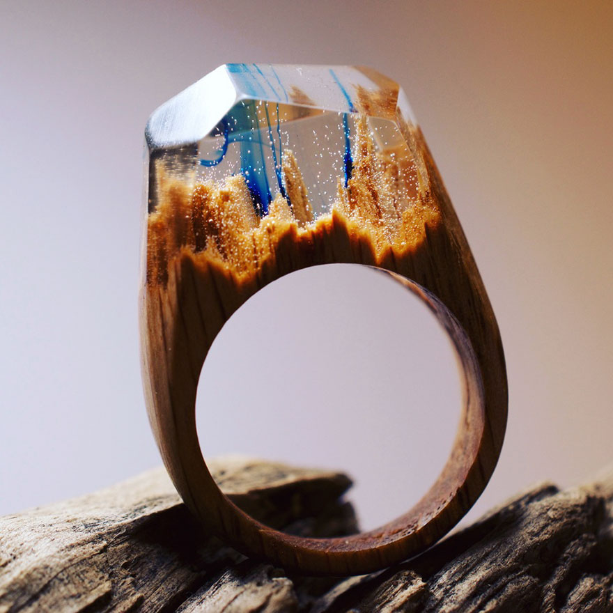 Man Proposed With A Beautiful Resin Ring, She Said Yes! Man Proposed With A Beautiful Resin Ring, She Said Yes!