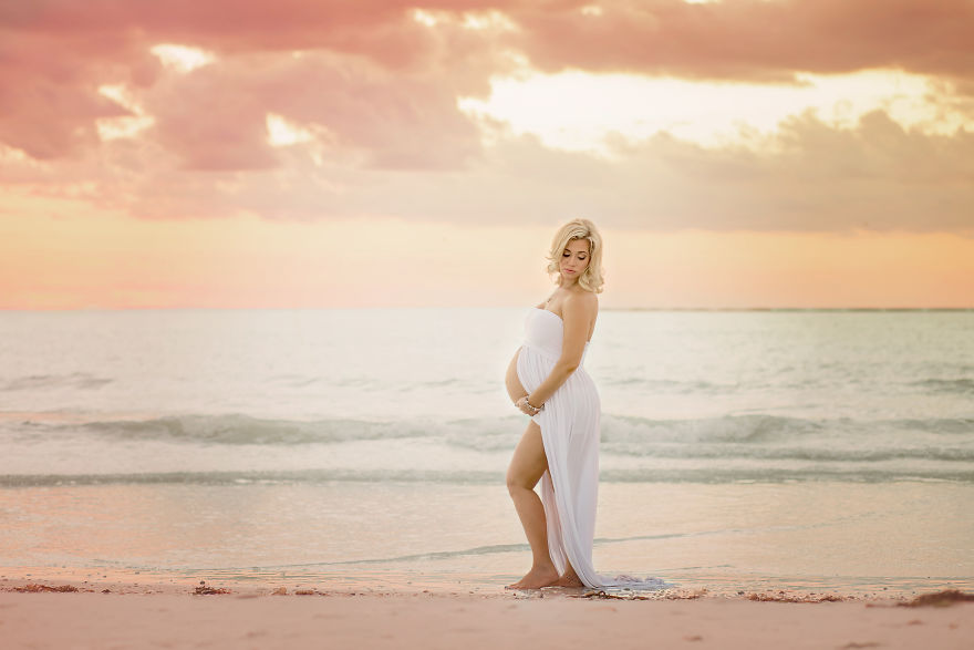 I Create Magical Maternity Photoshoots
